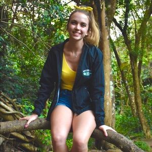 Meet your Posher, Ashley